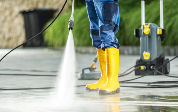 Why Choose Our Certified Pressure Washing Experts for Your Project Needs in Skidmore, TX?